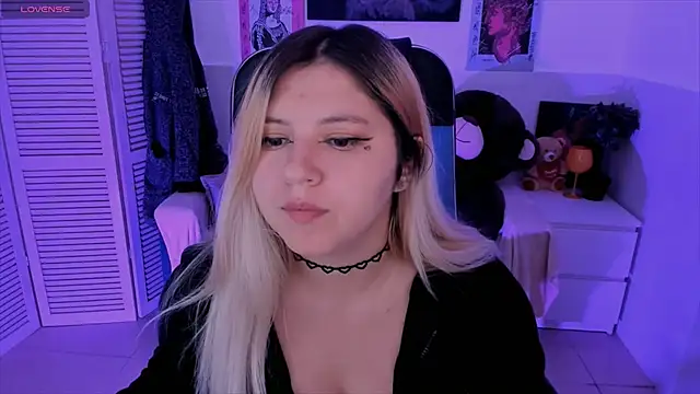 DiaAngell online show from October 6, 7:40 pm