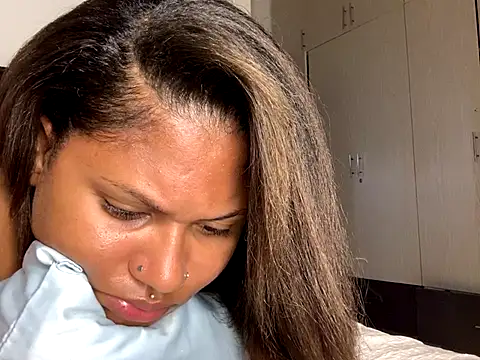 madell online show from December 20, 4:05 am