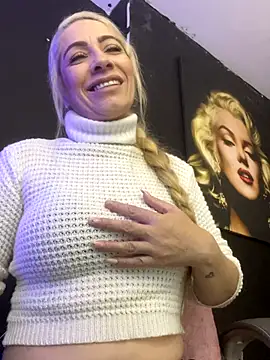 viktoria davis  online show from October 11, 1:43 am