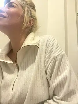 viktoria davis  online show from January 9, 10:58 pm