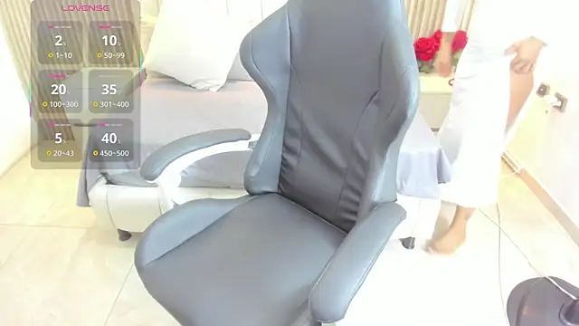 Zulema hamdi online show from September 11, 11:43 am