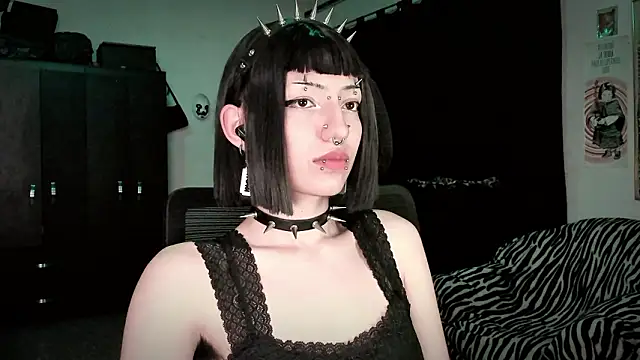 roxy toxic online show from February 13, 12:56 am