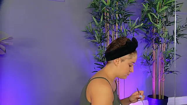 PatriciaSpice online show from September 18, 5:17 am