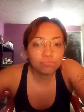 criscrispdv online show from April 11, 2:06 am