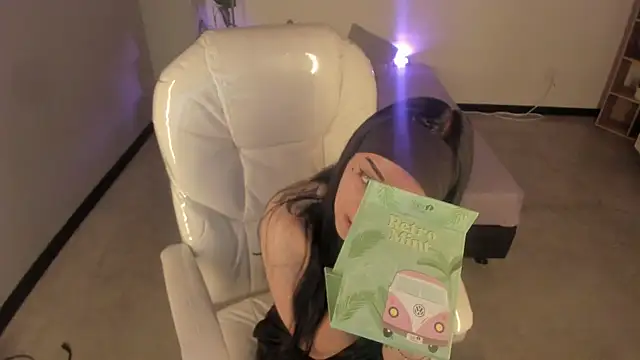 Nicole Foxx  online show from October 1, 8:47 pm