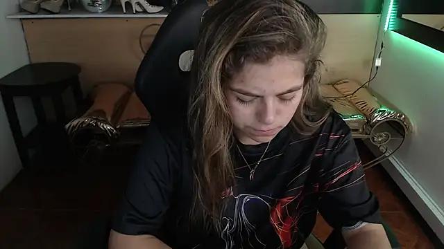 Kitten Cam online show from October 17, 3:43 am