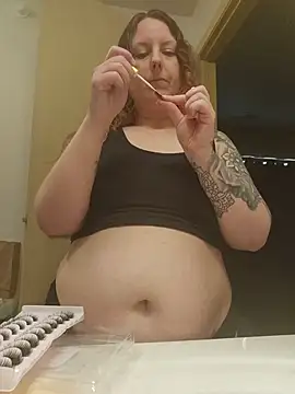 TattedMamaXOXO online show from April 29, 2:42 pm
