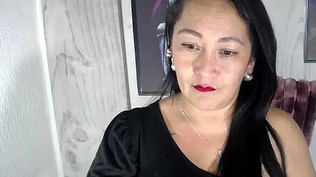 JULIANAWET69 online show from September 23, 12:20 am