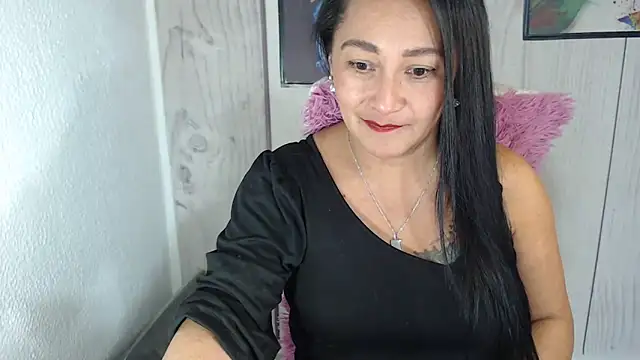 JULIANAWET69 online show from December 21, 12:59 am