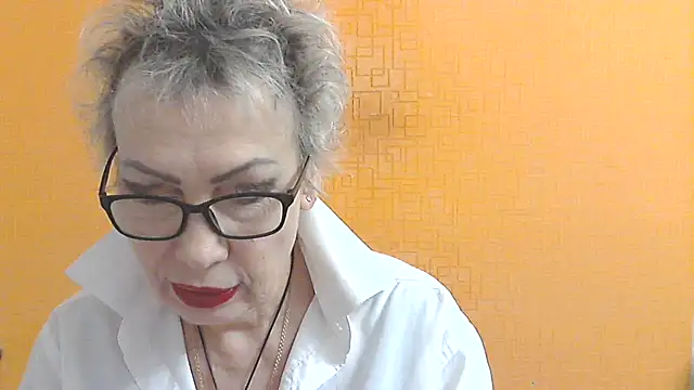 NessyJenixs online show from December 17, 4:44 pm