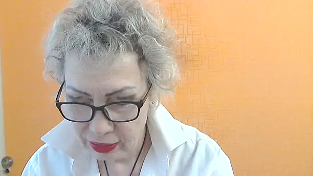 NessyJenixs online show from March 17, 2:32 pm