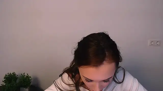 Nikonara Love online show from October 21, 1:48 pm