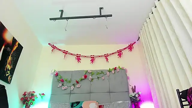 scarlet hit online show from February 20, 4:55 am