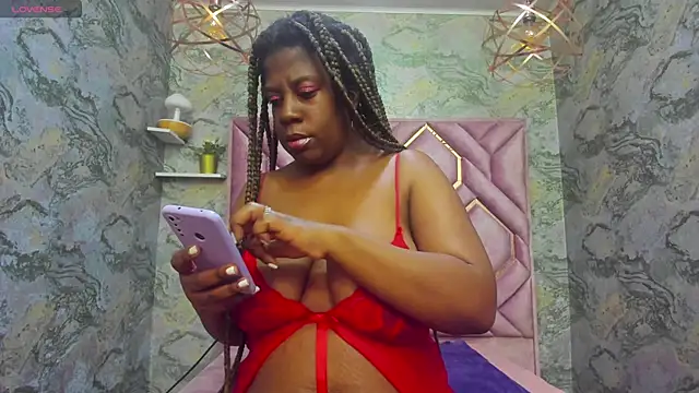 nefertiti ebony online show from November 4, 4:17 am