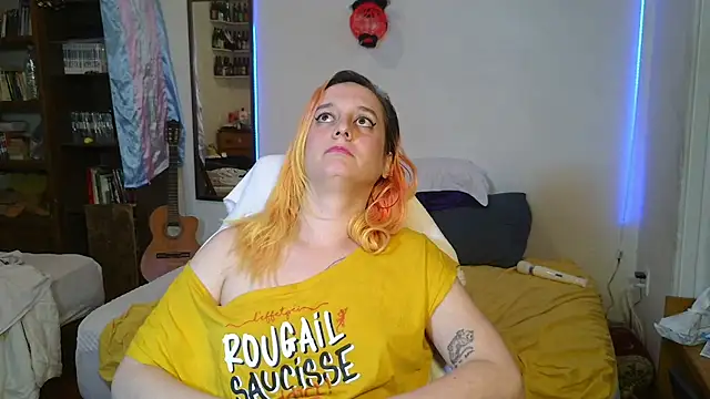 Evelan420 online show from November 5, 8:25 pm