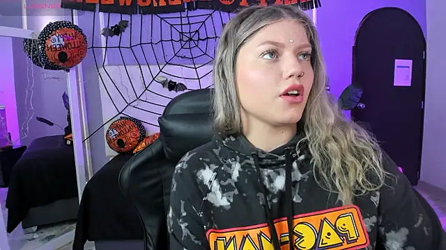 alaia greyy online show from October 9, 1:37 pm