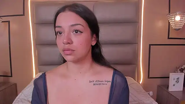 CAYLINCOLLINS online show from March 8, 3:10 am