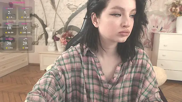 BritneyBarker online show from March 20, 4:39 am