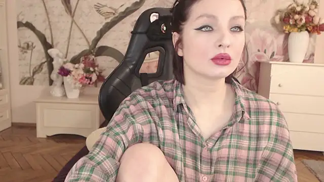 BritneyBarker online show from February 4, 8:34 pm