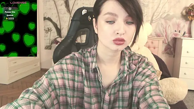 BritneyBarker online show from October 6, 2:39 am