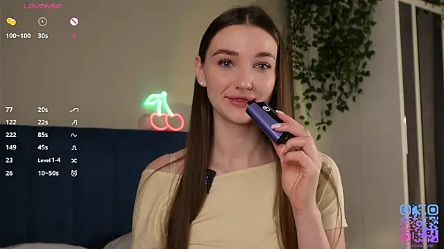 GeorginaDudley online show from October 18, 7:11 am