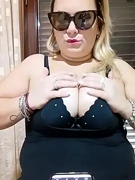 topina8 online show from November 15, 3:24 pm