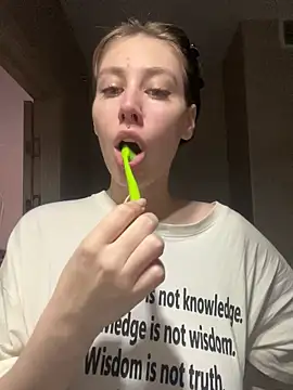 Molli Luv online show from November 14, 1:05 am