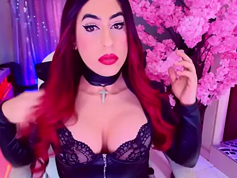 latexgoddes online show from September 16, 3:42 pm