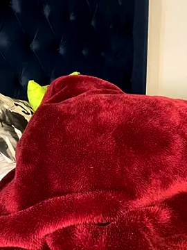 Boneca25 online show from October 18, 6:38 am