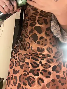 Jay wlls online show from December 5, 12:10 am