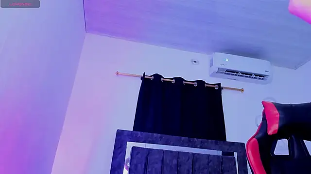 Nicol TransGirl online show from October 15, 4:04 am