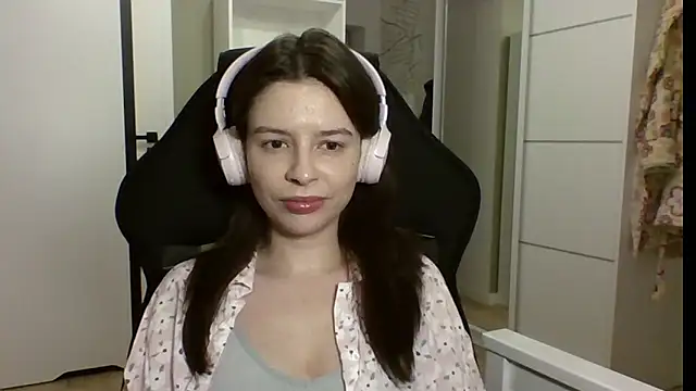 LariceSexy online show from March 25, 7:28 pm