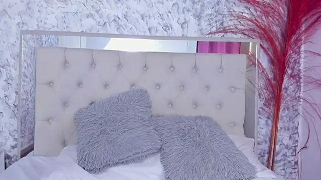 Ariana greenblat online show from November 3, 3:27 pm