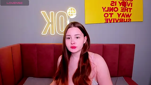 MargaretRoyy online show from March 17, 1:42 am