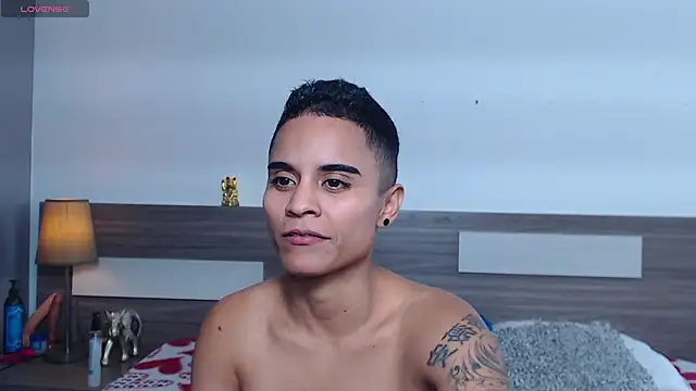 Liiamthompson online show from October 23, 12:55 pm