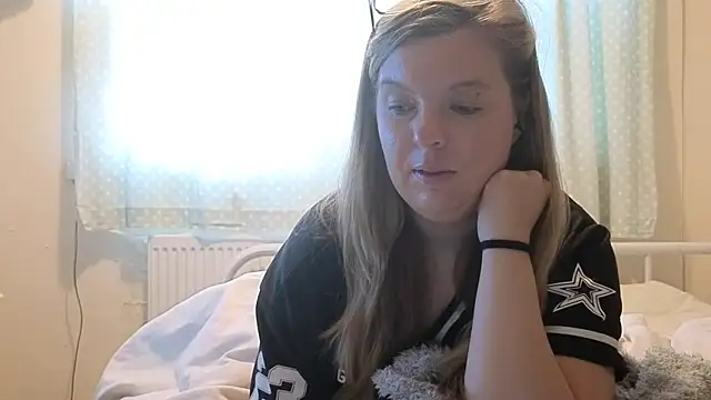 Demi WelshX online show from October 20, 8:39 am