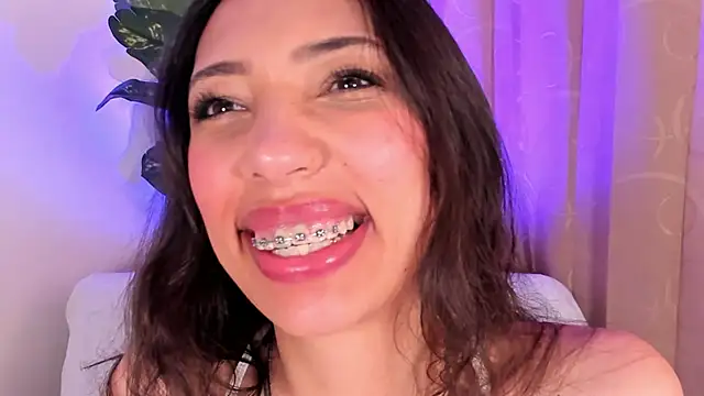 Miss veronicaa2 online show from April 29, 6:02 pm