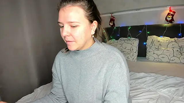 Jenny Jimmy online show from December 17, 1:22 am