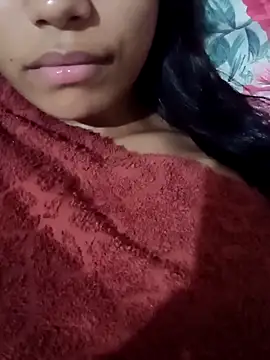 scarlettt23 online show from November 4, 12:15 am