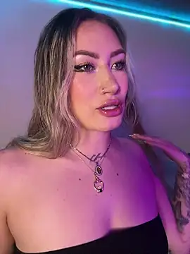 Lally Valencia   online show from October 25, 6:10 am