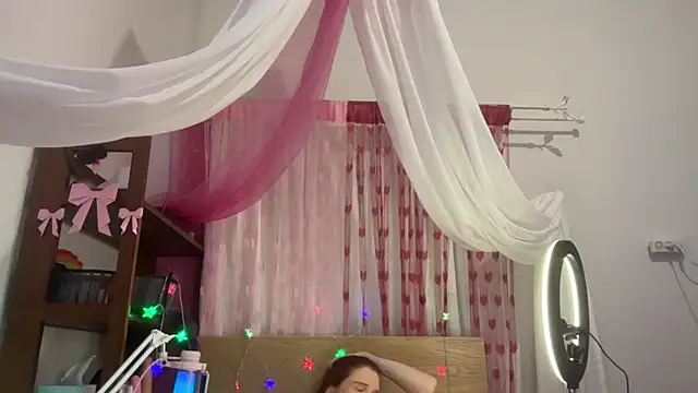 ScarletBottom online show from September 17, 11:30 am