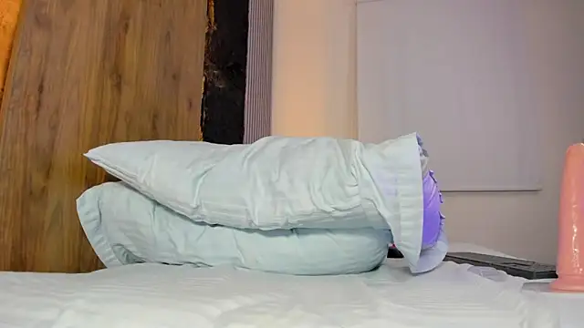 dalila harris online show from September 18, 7:56 pm