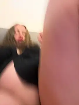 laarti online show from March 9, 2:53 pm