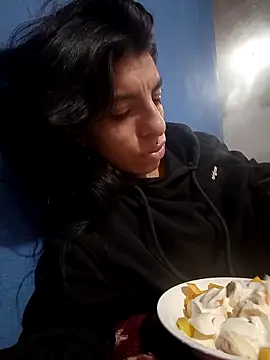 Ariell Kieran online show from December 4, 11:59 pm