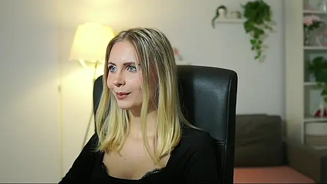 catecrago  online show from October 10, 7:57 am