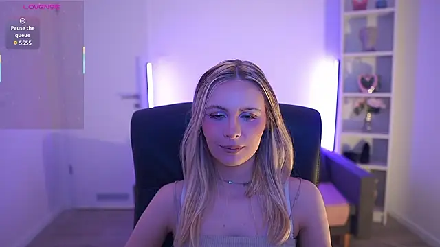 catecrago  online show from March 23, 9:04 am