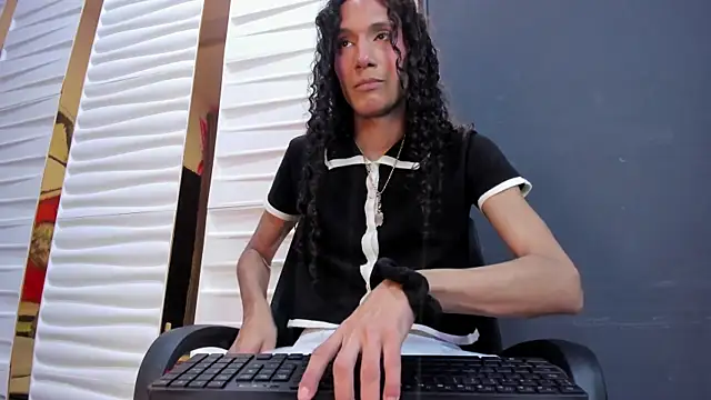 cassidy blossom online show from October 17, 7:50 pm