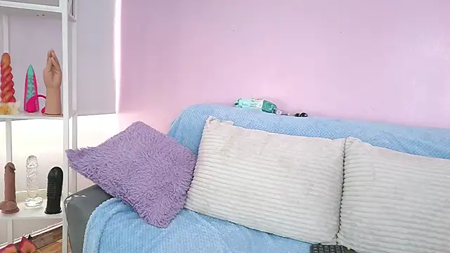 Hiyakasudere online show from December 1, 6:43 pm