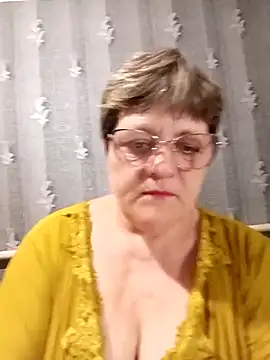 ElzaJewel online show from April 8, 8:33 pm