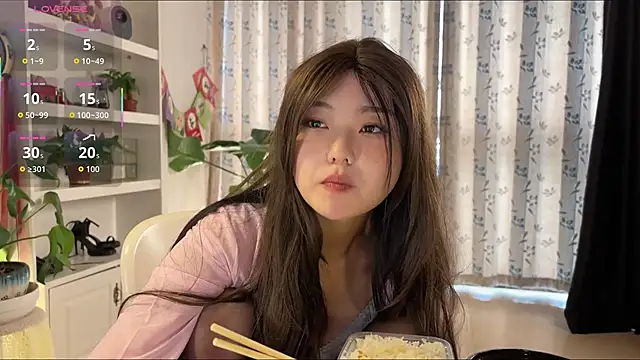 nanaliu6 online show from October 25, 4:42 am